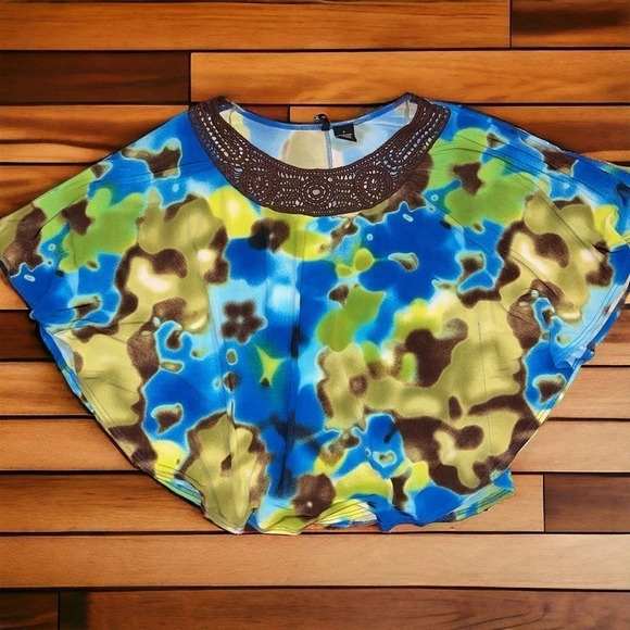 New Directions Gorgeous Multicolor Flowy Sleeves Top - Picture 2 of 7